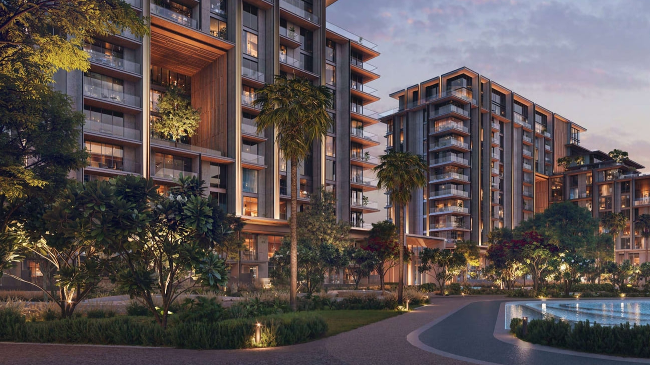 Crestlane City Walk Exterior
